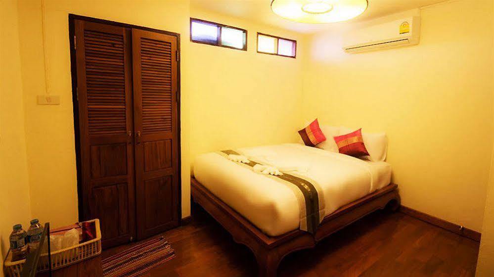 Rustic Guest House Chiang Mai Exteriör bild
